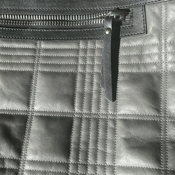 Albert Bellucci Gray Black Quilt Stitched Leather & Double Zipper Very Spacious - Picture 2 of 12